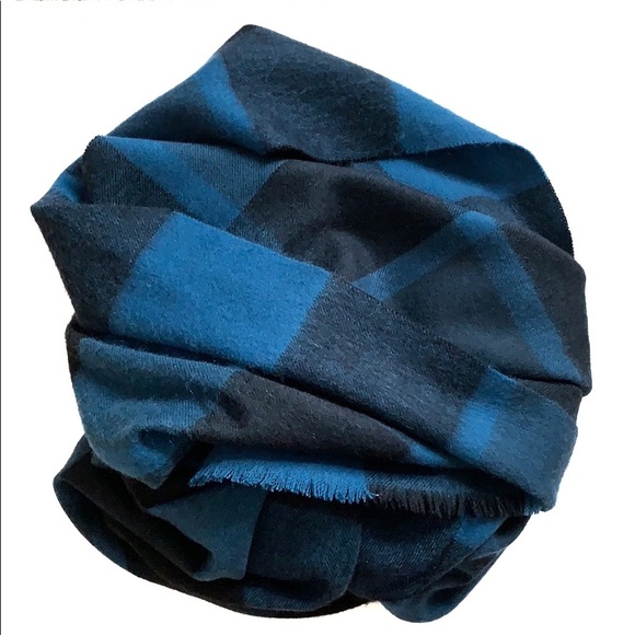 Coach Mens Scarf - Picture 4 of 5